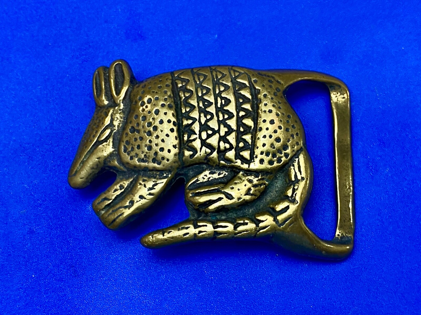 Armadillo Solid Brass Vintage Hippy style Figural Tri… Gem