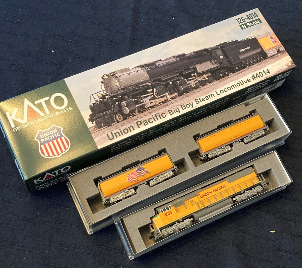 KATO BIGBOY エクスカージョントレインセット KATO UP BIG BOY EXCURSION SET N SCALE 1264014 1764015 106085 2
