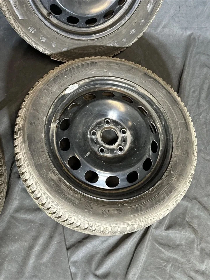 Original VW Golf 7 Sportsvan Seat Leon Winterräder 205/55/R16 91H 5Q0601027Q - Bild 4 von 4