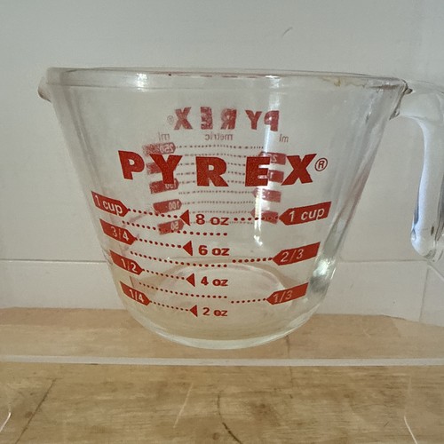 Pyrex Red Lettering 1 Cup/8oz/250 ml Measuring Cup Made in USA