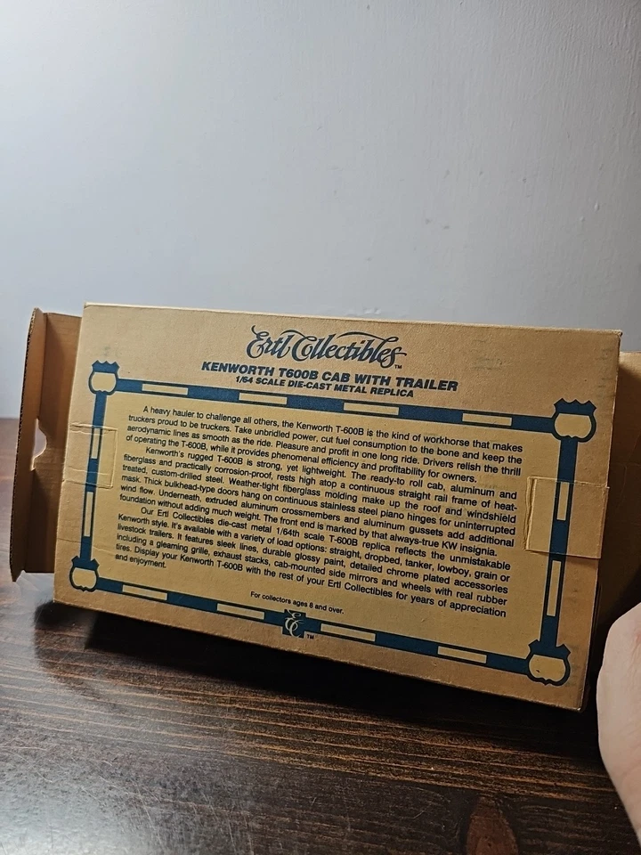 Remolque tractor Kenworth T600B 1:64 de colección ERTL Trendway Holland Michigan Foto 3 de 4