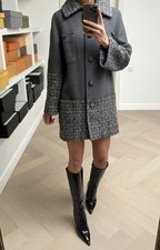 DDP 6k Gorgeous Authentic Chanel Gray Wool Cashmere CC Logo Tweed Coat Jacket 40
