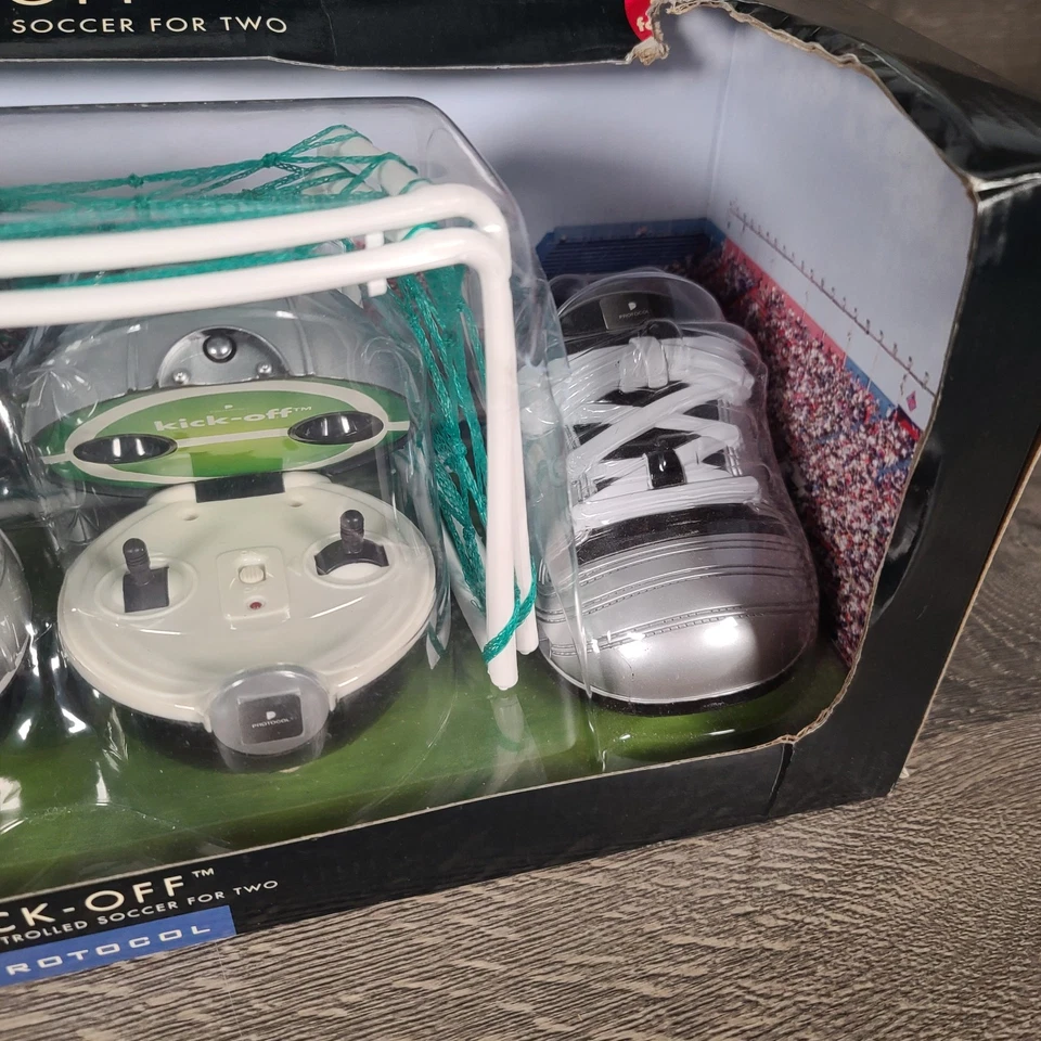 Protocol Design KICK-OFF Remote Controlled Soccer For Two New - Image 4 of 4