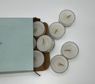 12 PartyLite Universal Tealight Candles Iced Snowberries Berry Glaces V04123