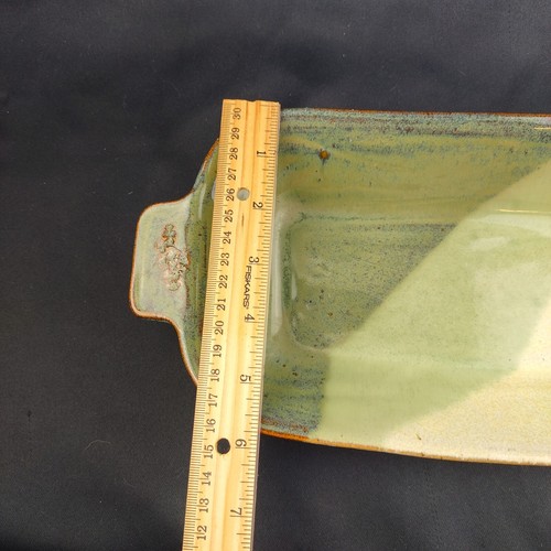 Malabar Pottery Dish Avocado Green with Handles 11" x 6" x 1 3/4" Signed - Picture 11 of 15