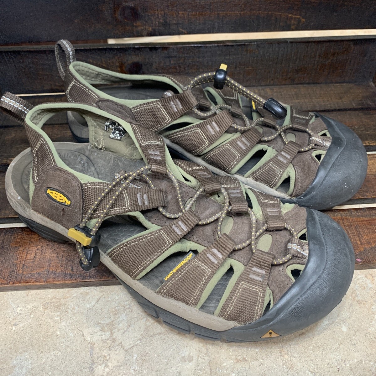 KEEN Newport H2 Sport Sandals Men\'s Olive Green Brown Leather Waterproof Size 9 Keen Newport H2 Sport Sandals (For Men) - Save 53% main image 2