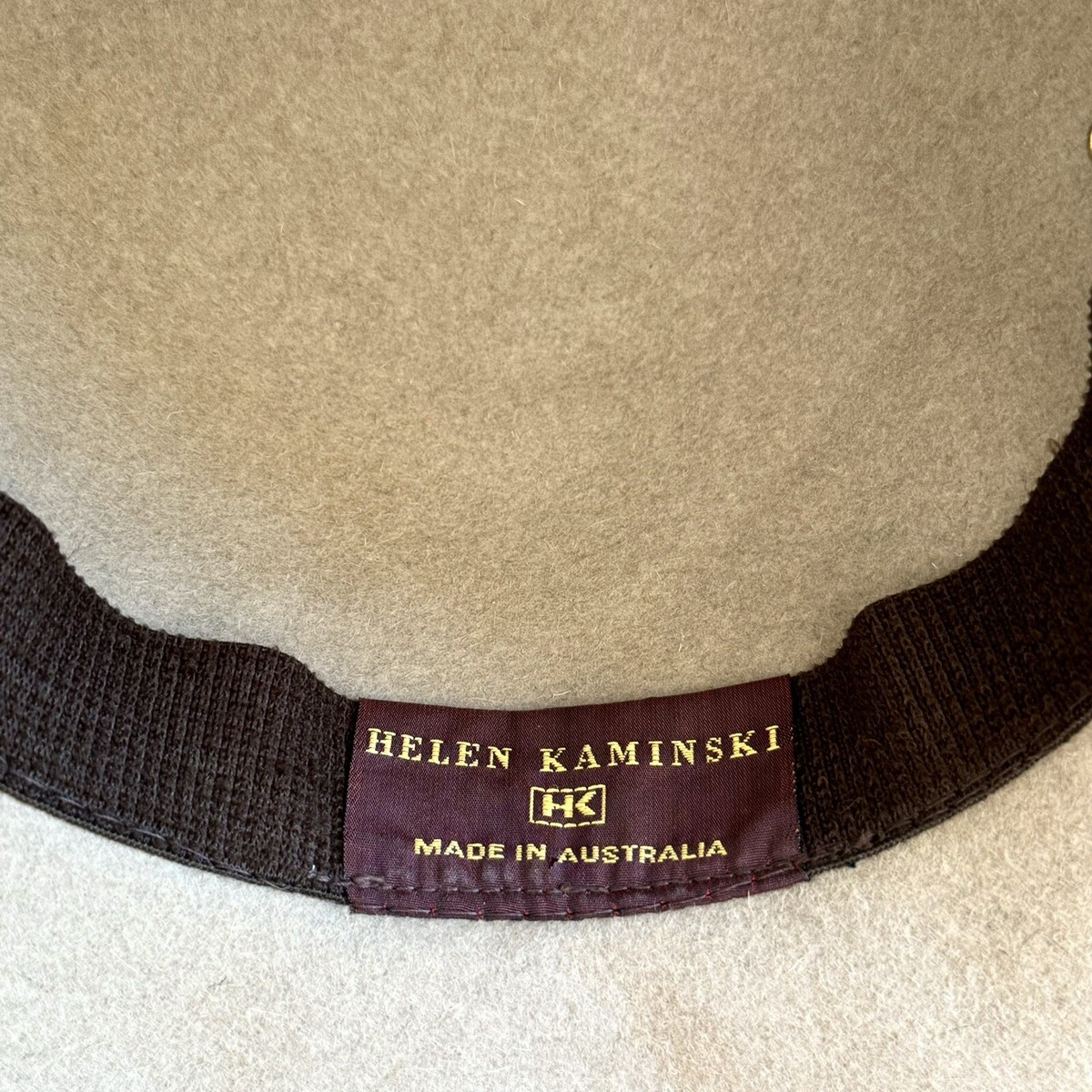 Gorgeous Helen Kaminski Vintage Felted Wool Cloche Hat Beige  display picture 1