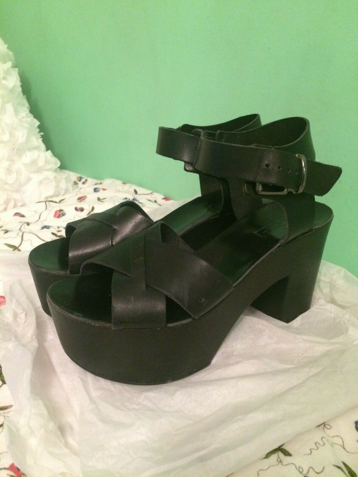 Topshop Women's Black Leather Sandals with Wooden Block Platform Heel, Size  6 | eBay