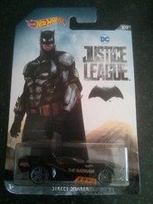 Hot Wheels DWD03 2017 Justice League 2/7 Batman Street Shaker
