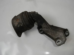 Audi V8 D11 Getriebehalter Getriebelager 441399104E