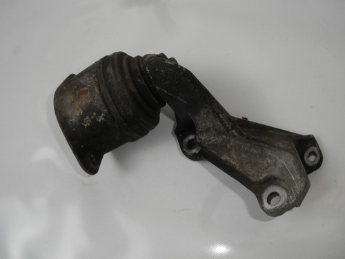 Audi V8 D11 Getriebehalter Getriebelager 441399104E