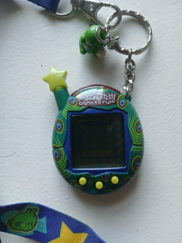 Tamagotchi Connection Green Peacock Feathers Bandai 2004 Tested Very Rare