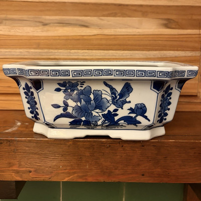 Benzara Ivy Gardens 12 in Oblong Ceramic Planter Blue/White Floral Indoor