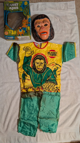 Ben Cooper Planet of the Apes Small 4-6 Caesar Complete w Mask