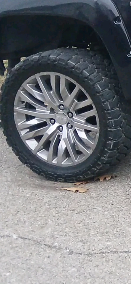 POLISHED 22" GMC SIERRA DENALI 1500 OEM FACTORY WHEELS TIRES RIMS SILVERADO TPMS - Image 2 of 3
