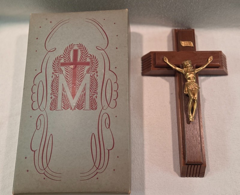 Vintage Wooden Crucifix INRI - Last Rites/Sick Call w/Candles and Holy Water