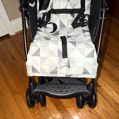Graco Lightweight Single Stroller Gray/Black Geometric Canopy Cup Holder