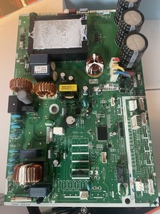 Hauptplatine Ausseneinheit Rotex Daikin Wärmepumpe RRHQ007ADV38