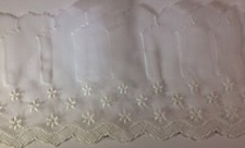 Vintage White Lace 4" Wide Scalloped Edge Embroidered 7 yards Floral Motif Trim