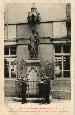 Old postcard AK PARIS 4th Les Francs-Bourgeois. Statue of St. Joseph (539824)