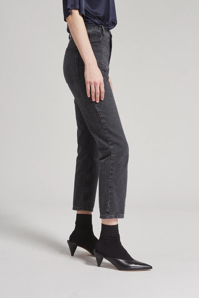 Pantalón corto recto Tesoro negro lavado Rachel Comey para mujer, EE. UU. 00 Foto 3 de 4