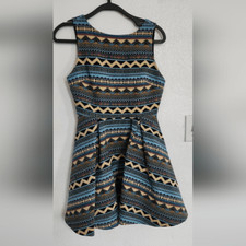 Alice + Olivia Tribal Knit Skater Dress Size 4