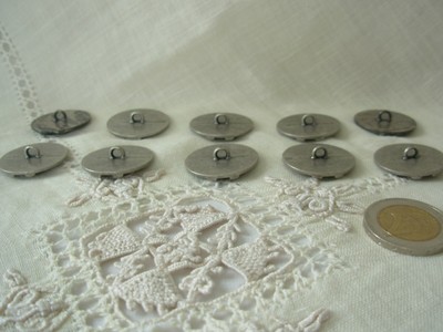 Lot De 10 Boutons Anciens En Métal - Diamètre 27 Mm - Neufs (vintage) - France