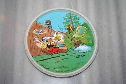 FIGURINE VINTAGE ASTÉRIX Albert Uderzo Smarties 1995 Astérix 6 cm EUR 4