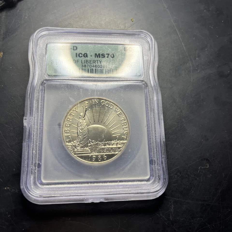 1986-D IGC-MS70 STATUE OF LIBERTY (item 36) - Image 2 of 4