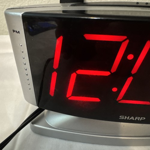 SHARP Model SPC033 Red LED Digital Alarm Clock with Swivel Base (Silver) TESTED - Picture 3 of 15