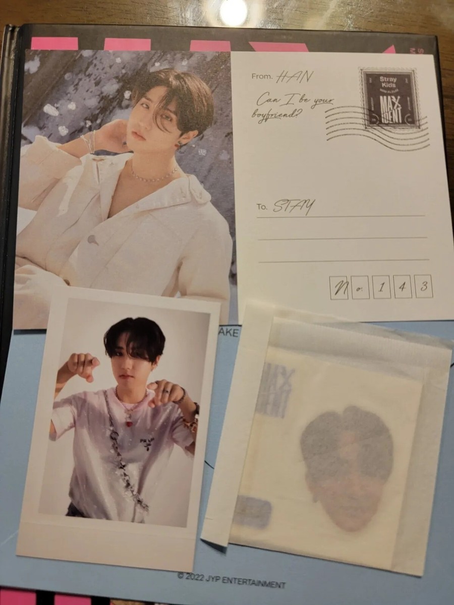 signed hyunjin heart version maxident album with presale extras | eBay