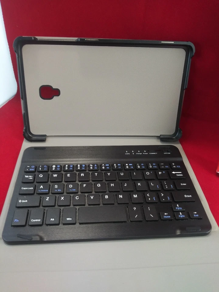 IVSO Samsung Galaxy 8.0 Bluetooth Keyboard Portfolio Case - With Charging Cable - Image 3 of 4