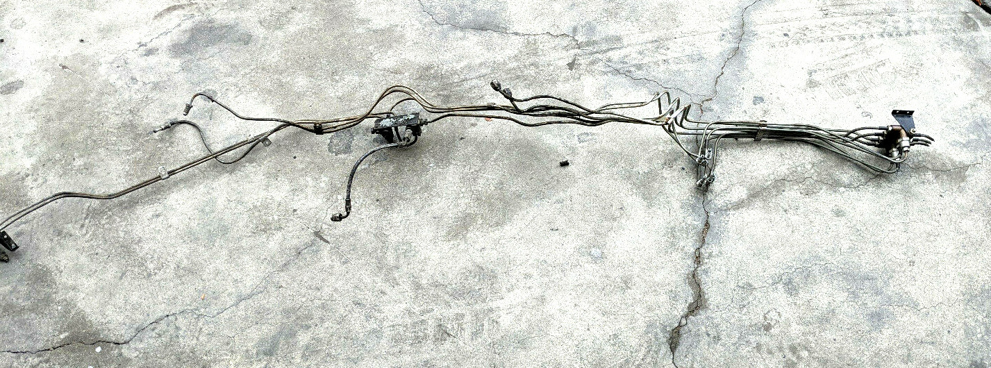 Rolls Royce Silver Shadow pipes and connectors for  Distribution Valves