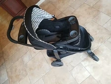 Graco Mode Click Connect Stroller - Black exterior - Black - White interior 