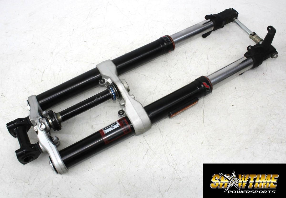 ストーブ No.20151019stv 18-23 HUSQVARNA SVARTPILEN 401 FRONT FORKS TRIPLE TREE CLAMP FORK