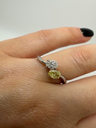 PLATINUM YELLOW AND WHITE OVALS DIAMOND RING 0.61CT *GG186 - Picture 10 of 20