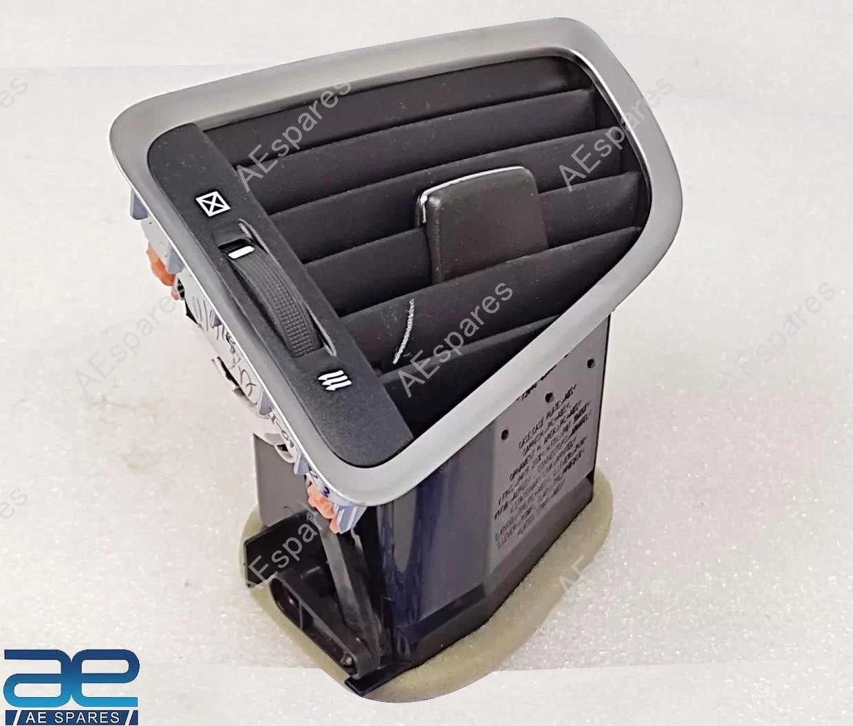 Louver, Side Air Vent LH For Suzuki S-Cross 2017-2022 73640M65M00-BJC view 3