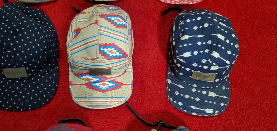 Повинуйтесь пропаганды шляпы лот из 11 регулируемый крышка ацтеков ротвейлер красный пейсли - Изображение 4 из 4