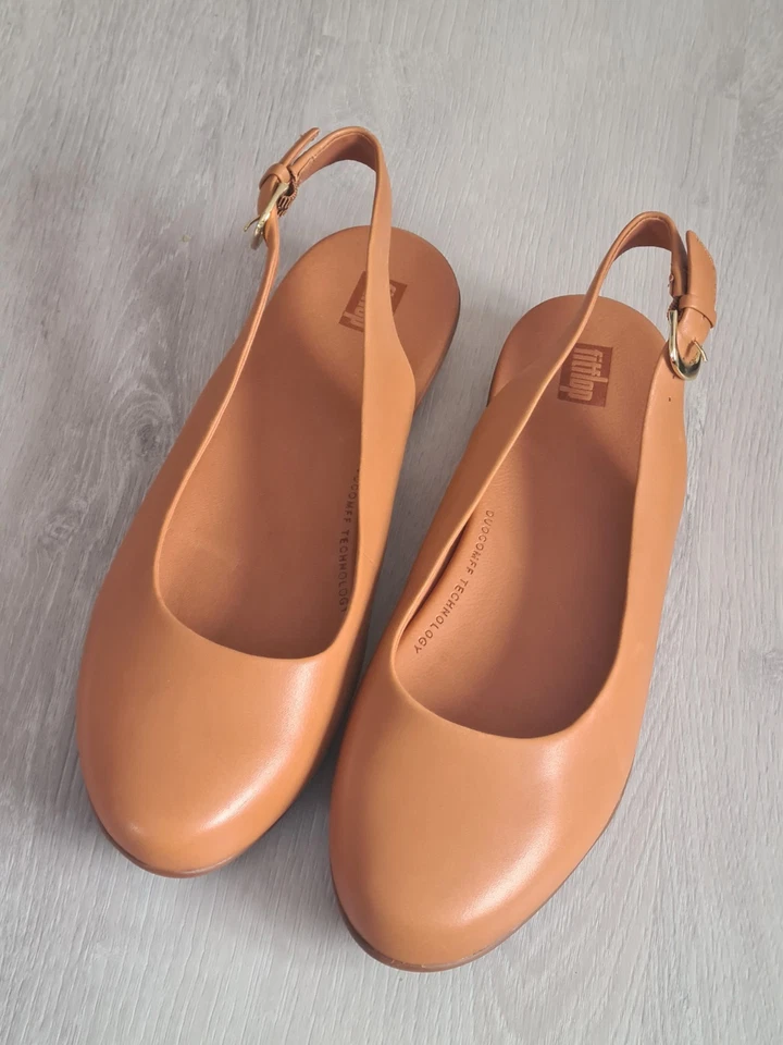 fitflops tan leather slingback shoes size 7, pls check pics before you buy  - Image 2 of 4