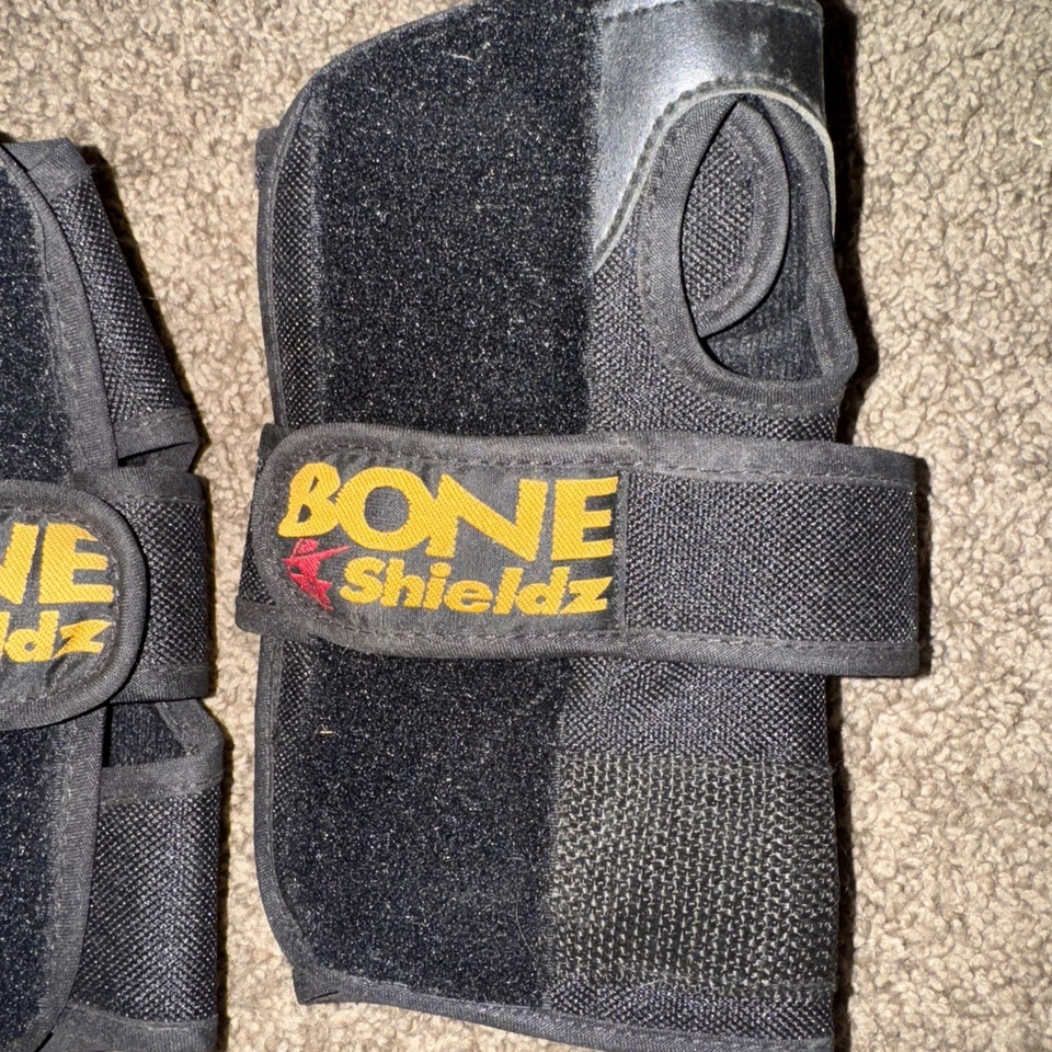 Protectores de muñeca Bone Shieldz - grandes con rodillo de engranaje de protección sistema de choque GSX Foto 3 de 4