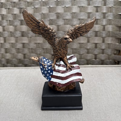 Wings of Glory Majestic Bald Eagle Clutching On USA American Flag Statue READ