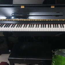 Kawai 88-Key Upright Acoustic Piano - Black Upright Piano (Acoustic)