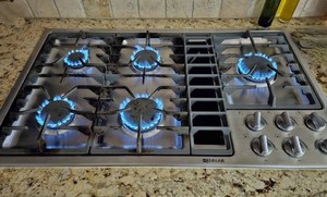 JennAir JGD3536WW01 36" Gas Cooktop w/ Built‑In Downdraft – Tested, Working