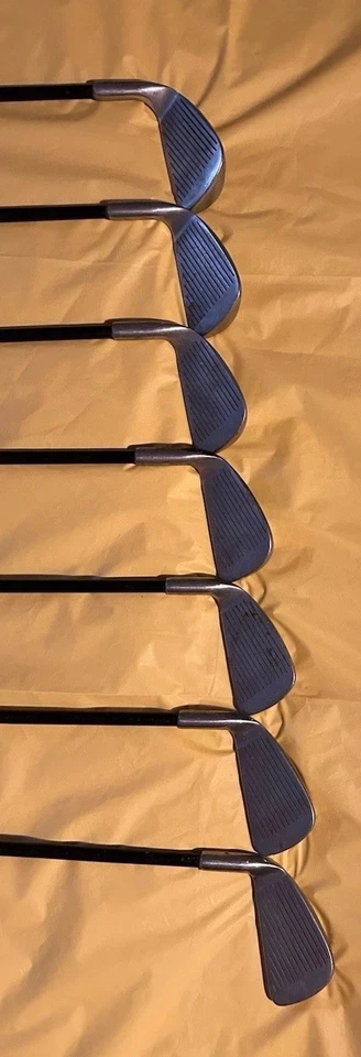 Power Bilt TPS Golf Clubs 3,4,5,7,8,9,P Comes w/St. Andrews Zippered Cover G… - Image 4 of 4