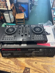 Pioneer DDJ-400 2-Channel DJ Controller Compatible with Rekordbox (HPB019452)