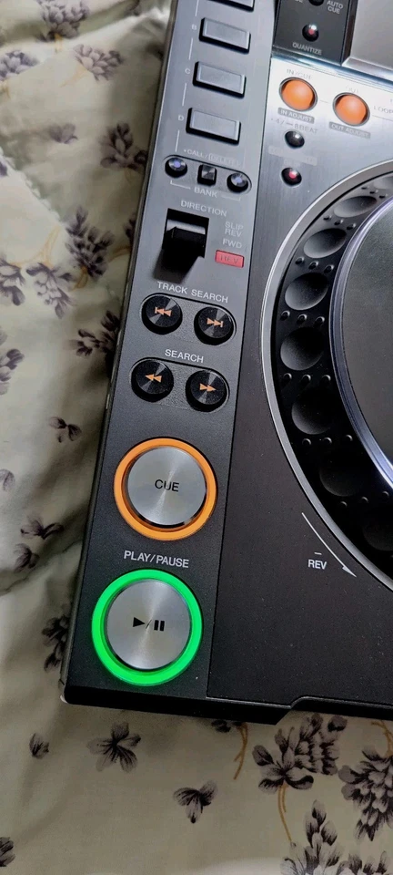 Pioneer CDJ-2000NXS2 Sehr guter Zustand S/N PCMP008589YY - Bild 3 von 4