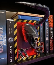 Alien Xenomorph Book Nook LED Remote Control 16 Colour
