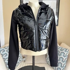 Alo Yoga Wmn's Sz. S Black Hooded Crop Hybrid Bomber Jacket Fleece Sleeves