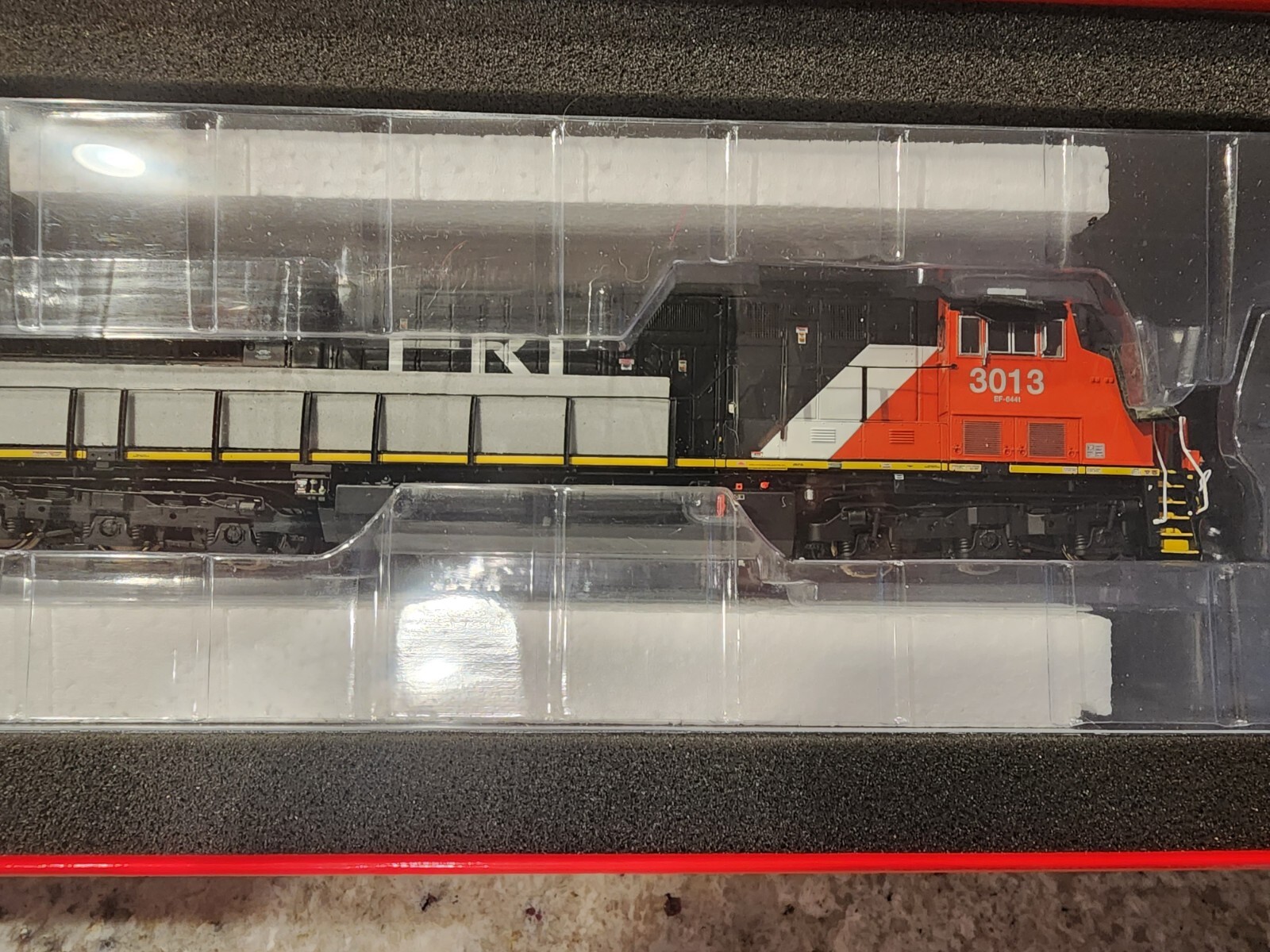 HO CN SCALE TRAINS DCC/SOUND GE ET44 3113 eBay
