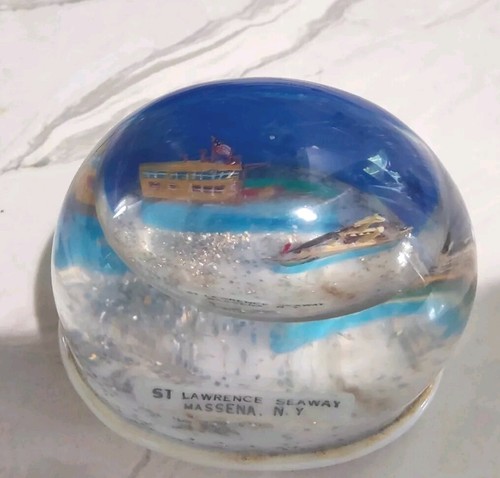 St Lawrence Seaway Massena NY Souvenir Plastic Snow Globe Dome Hong Kong - Picture 5 of 8
